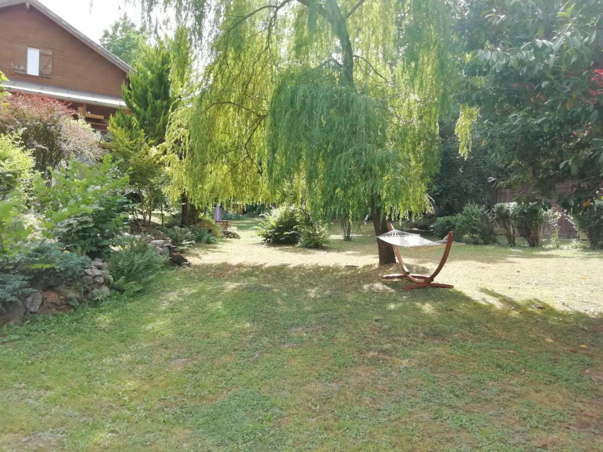 Appartement Le Grand Saule à Aston Extérieur photo